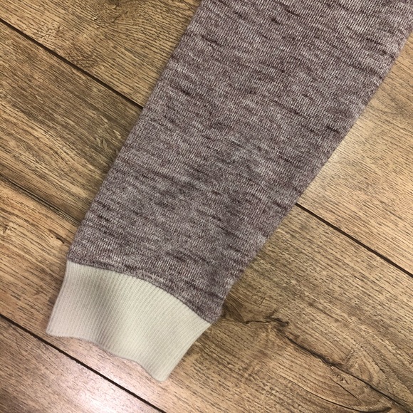 Wilfred rose coloured sweater from Aritizia. - Picture 4 of 4